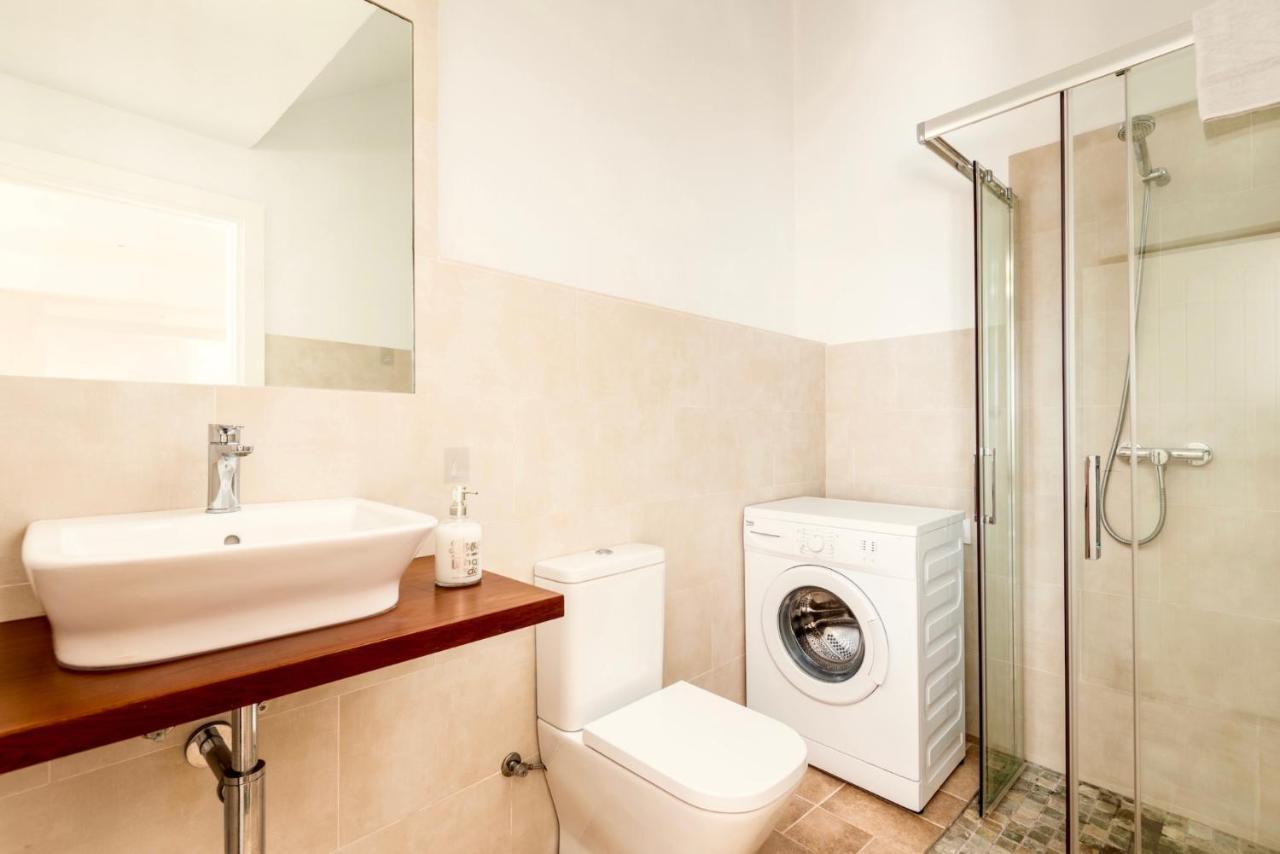 Seafront Villa Bellavista With Heated Pool By Dadovillas Cala En Porter  Exteriör bild