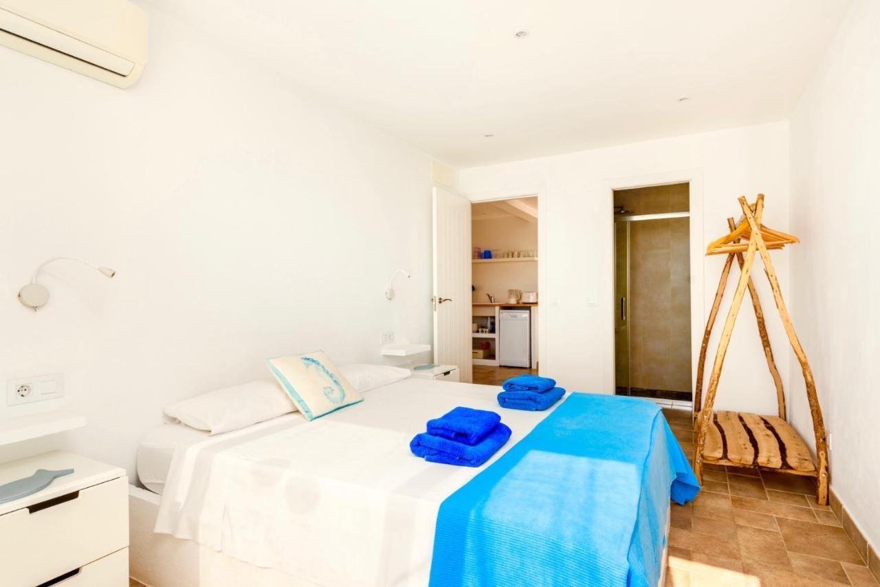 Seafront Villa Bellavista With Heated Pool By Dadovillas Cala En Porter  Exteriör bild